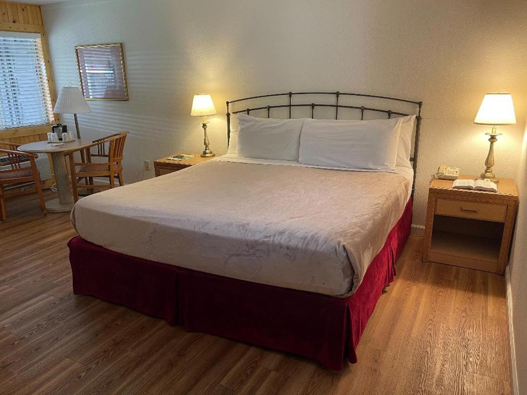 Zoders Inn And Suites Гатлинбург Экстерьер фото