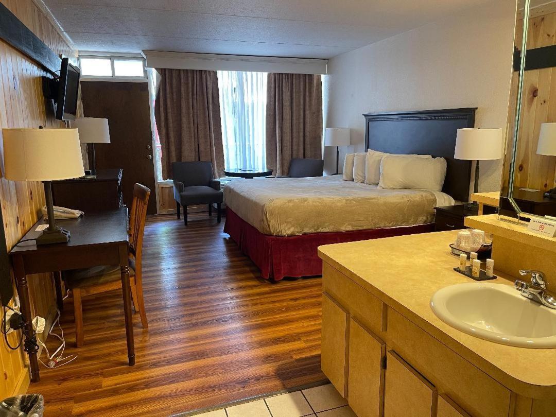 Zoders Inn And Suites Гатлинбург Экстерьер фото