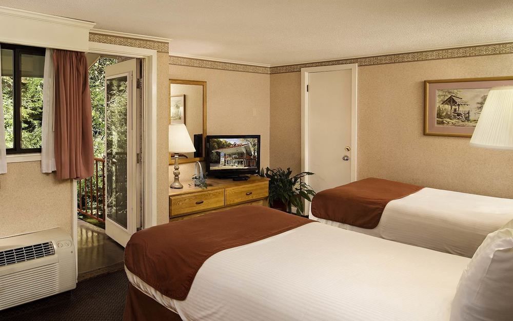 Zoders Inn And Suites Гатлинбург Экстерьер фото