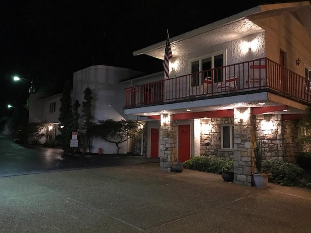 Zoders Inn And Suites Гатлинбург Экстерьер фото