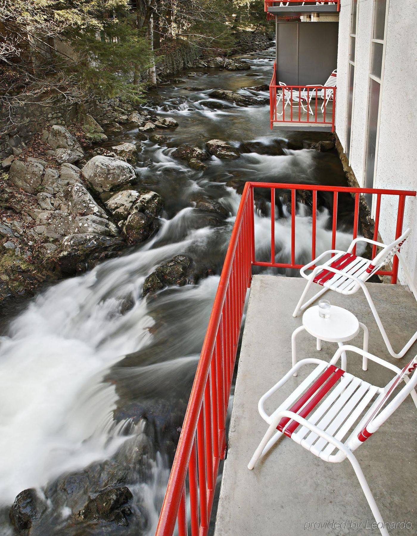 Zoders Inn And Suites Гатлинбург Экстерьер фото